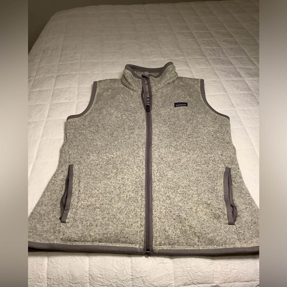 Patagonia Woman’s Grey Vest size Small